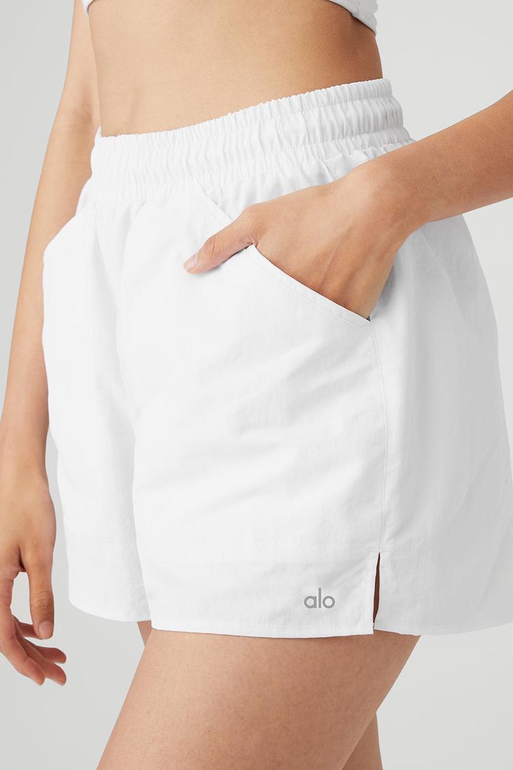 ALUMNI SHORT